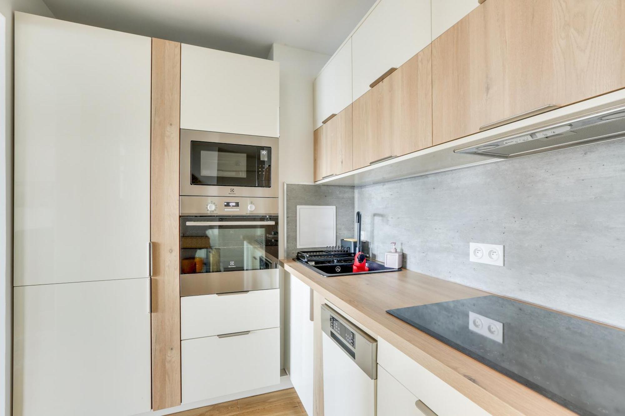 Paris Luxury Apartment 75M2 With Eiffel Tower View, 1 Min Metro, Parking Экстерьер фото