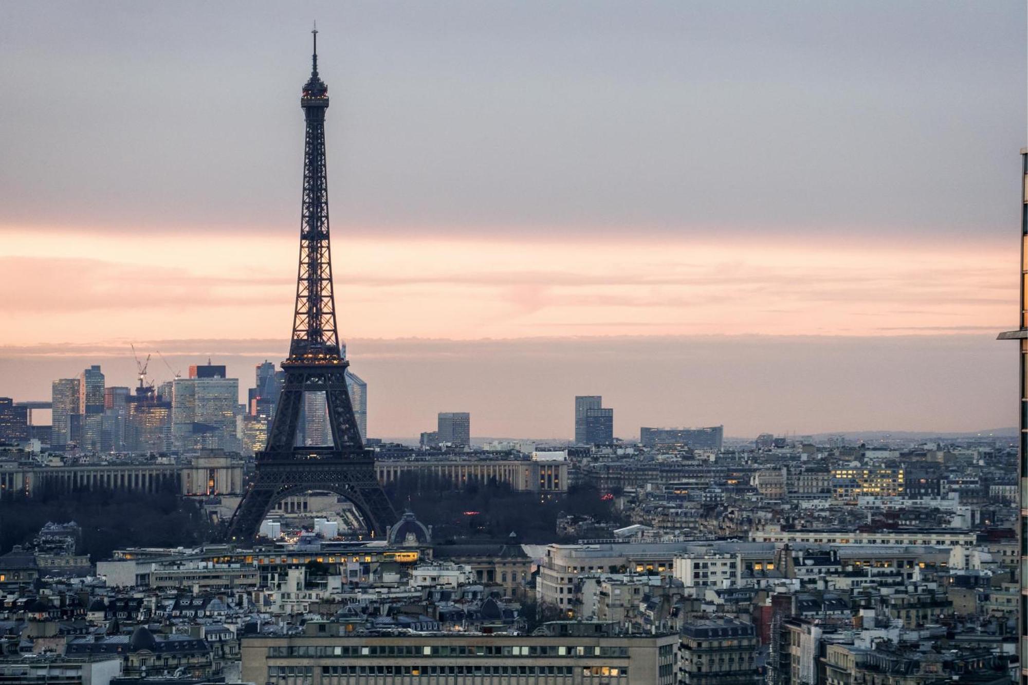 Paris Luxury Apartment 75M2 With Eiffel Tower View, 1 Min Metro, Parking Экстерьер фото